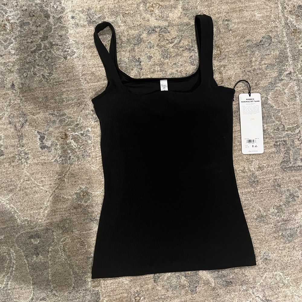 NWT ALO yoga minimalist ribbed workout top